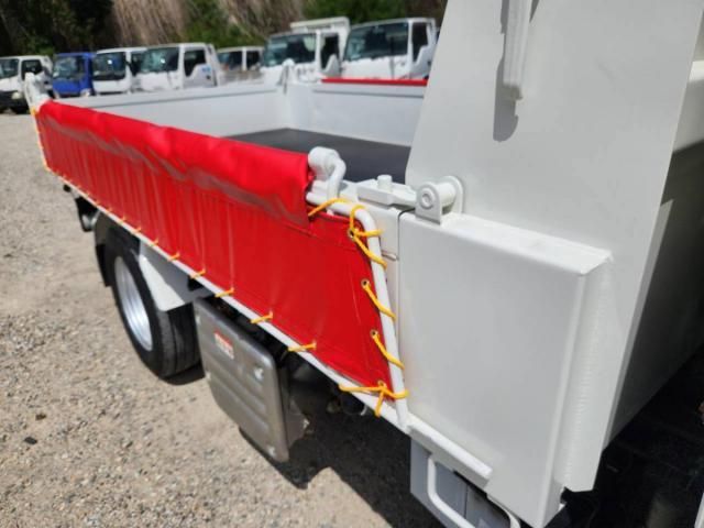 Hino DUTRO 2022-10 8732878-22