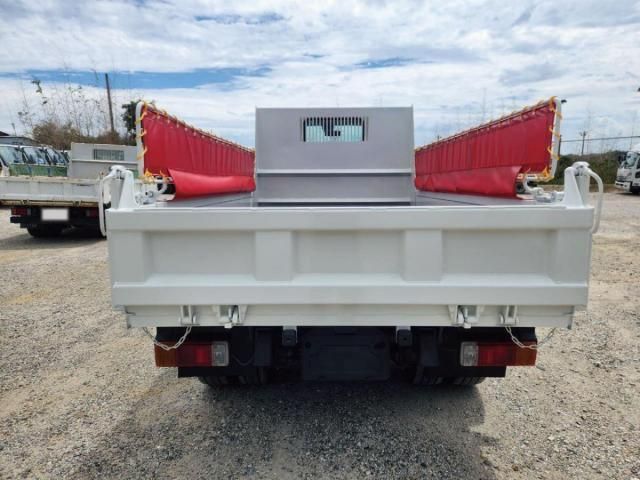 Hino DUTRO 2022-10 8732878-6