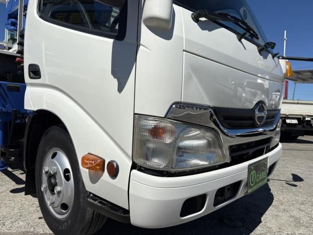 Hino DUTRO 2014-07 8732886-11
