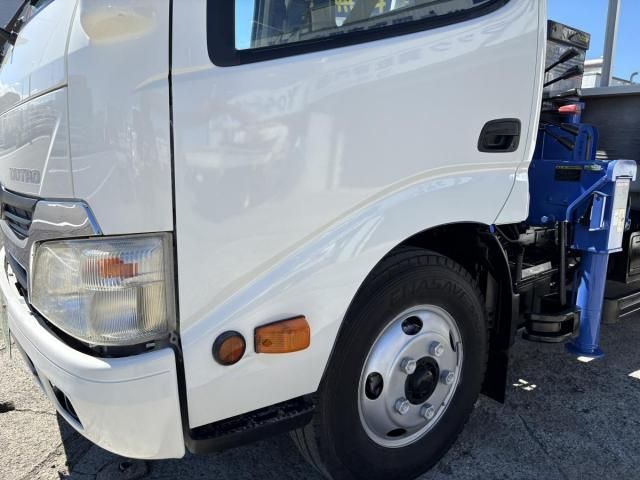 Hino DUTRO 2014-07 8732886-14