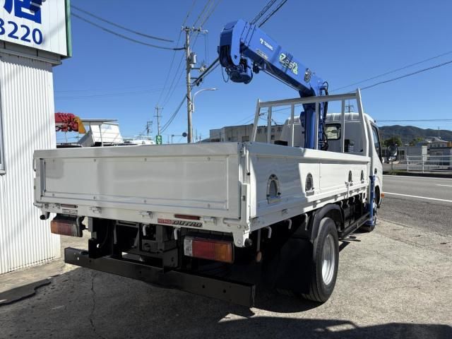 Hino DUTRO 2014-07 8732886-2