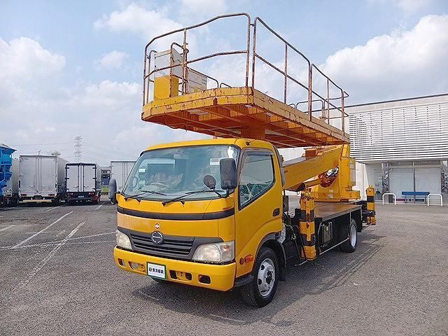 Hino DUTRO 2010-03 8732873-0