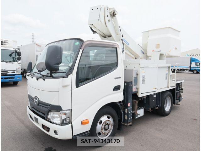 Hino DUTRO 2017-12 8741793-0