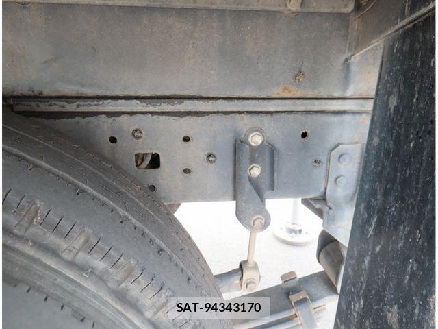 Hino DUTRO 2017-12 8741793-18