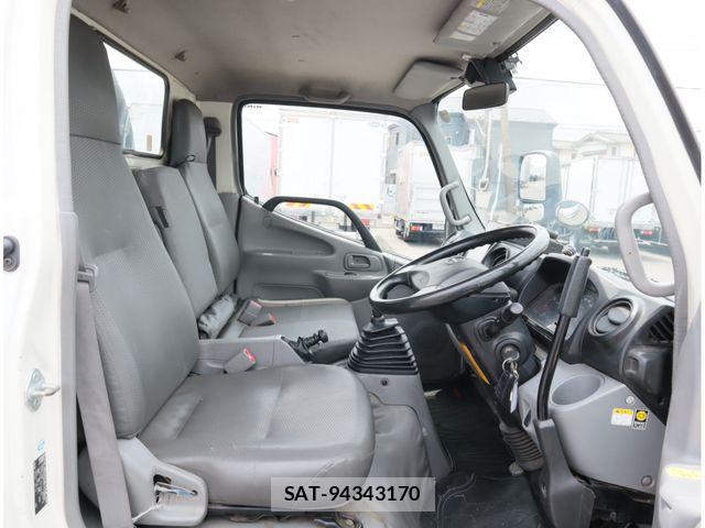 Hino DUTRO 2017-12 8741793-21