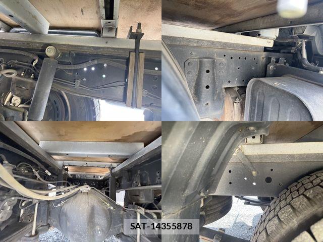 Hino DUTRO 2019-05 8741785-12