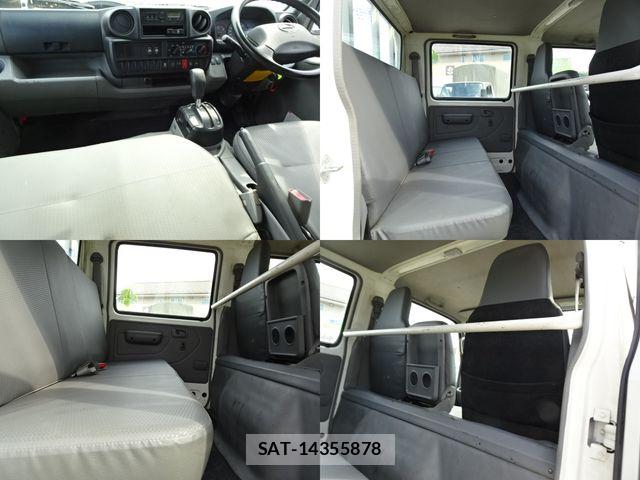 Hino DUTRO 2019-05 8741785-17