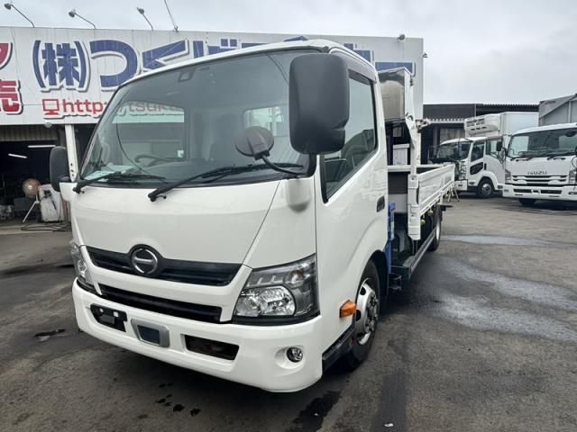 Hino DUTRO 2018-01 8732894-0