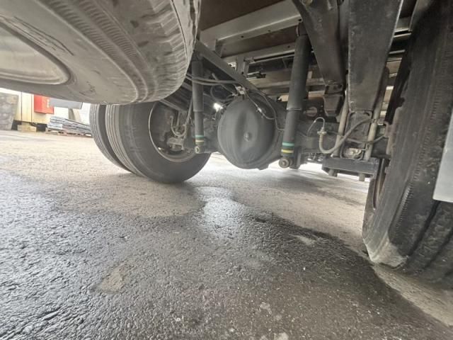 Hino DUTRO 2018-01 8732894-17