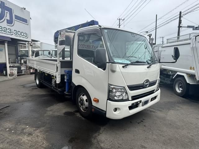 Hino DUTRO 2018-01 8732894-2