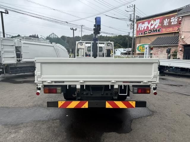 Hino DUTRO 2018-01 8732894-5