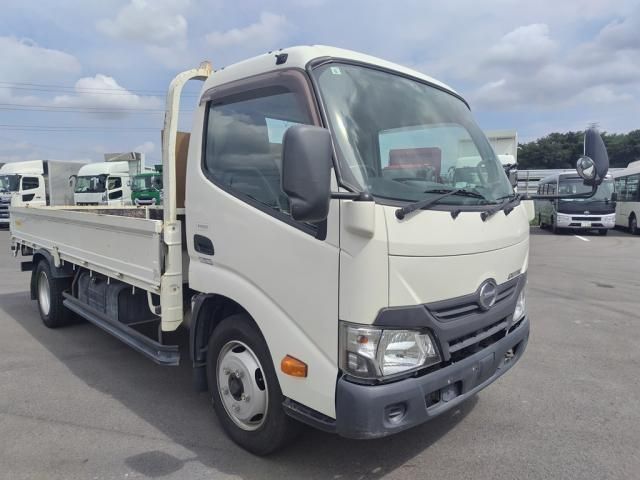 Hino DUTRO 2019-06 8732903-1