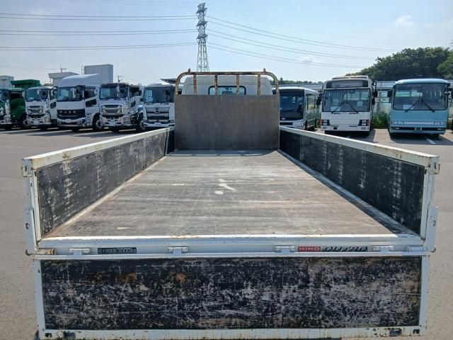 Hino DUTRO 2019-06 8732903-5