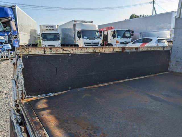 Hino DUTRO 2019-05 8732909-14