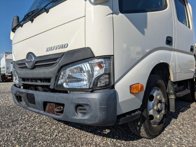 Hino DUTRO 2019-05 8732909-16
