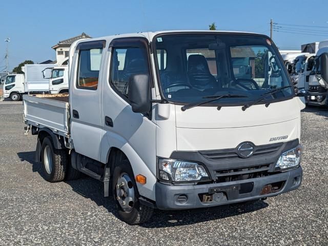 Hino DUTRO 2019-05 8732909-1