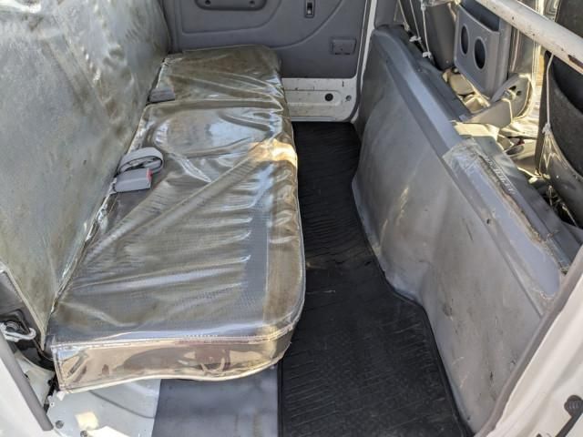 Hino DUTRO 2019-05 8732909-21