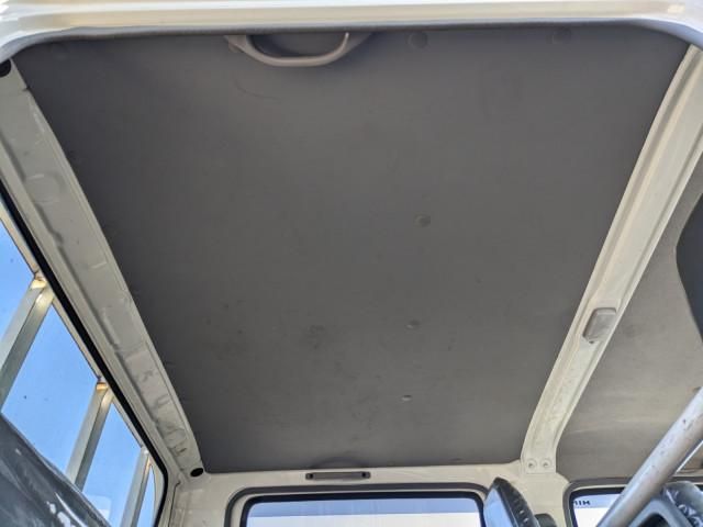 Hino DUTRO 2019-05 8732909-23