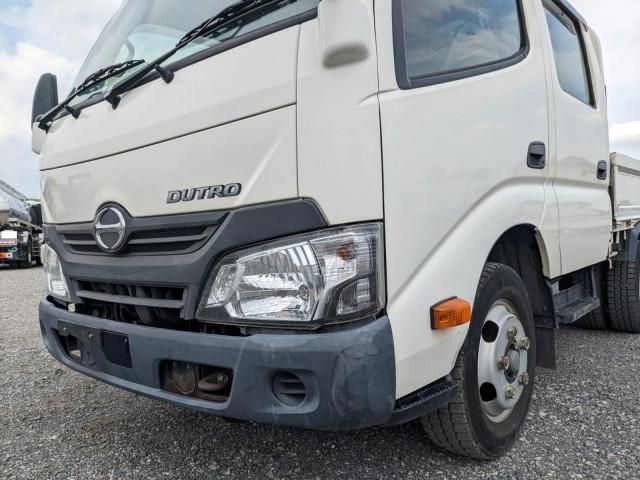 Hino DUTRO 2019-05 8732904-25