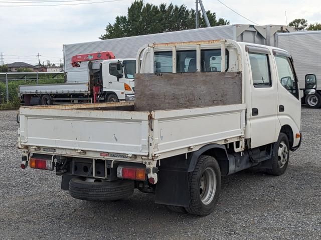 Hino DUTRO 2019-05 8732904-3