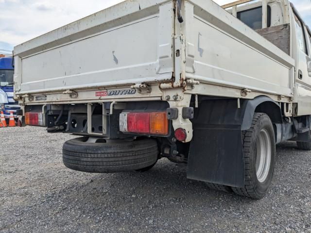 Hino DUTRO 2019-05 8732904-5