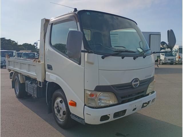 Hino DUTRO 2012-11 8732912-1