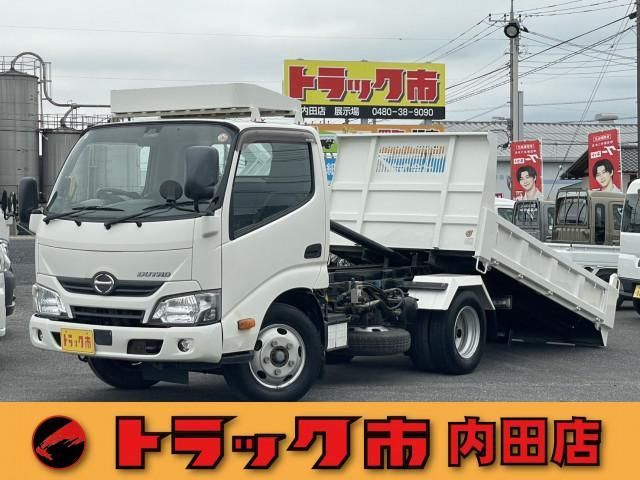 Hino DUTRO 2018-03 8732881-0