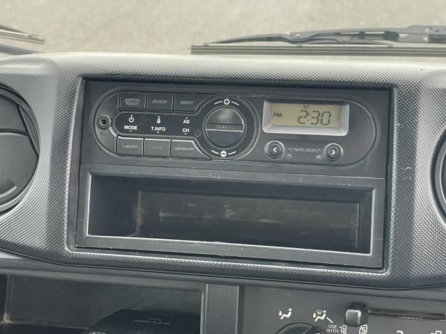 Hino DUTRO 2018-03 8732881-21