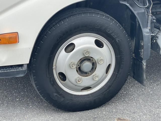 Hino DUTRO 2018-03 8732881-8