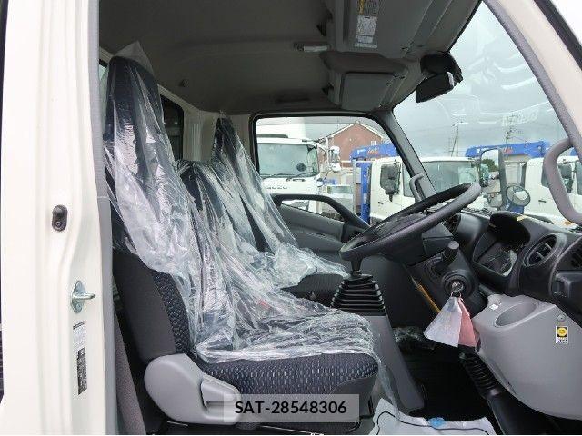 Hino DUTRO 2025-11 8741783-13