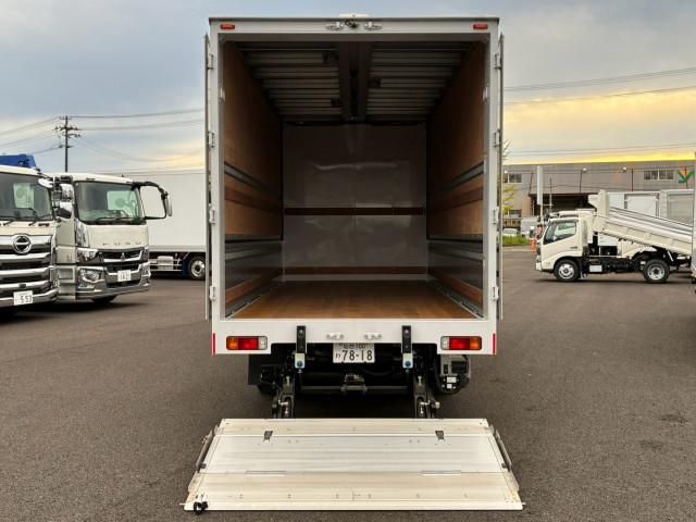 Hino DUTRO 2025-02 8732869-15