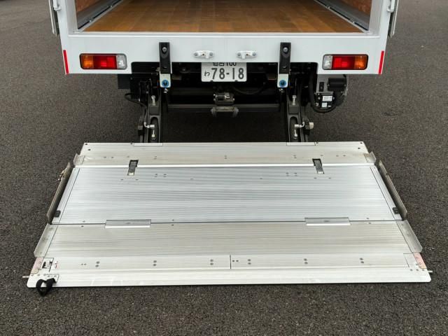 Hino DUTRO 2025-02 8732869-16