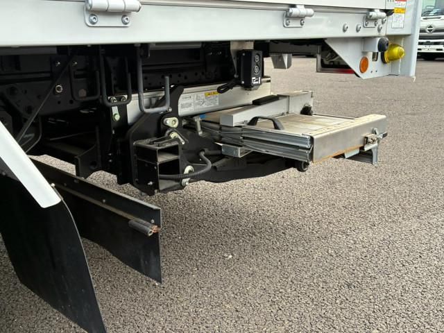 Hino DUTRO 2025-02 8732869-27