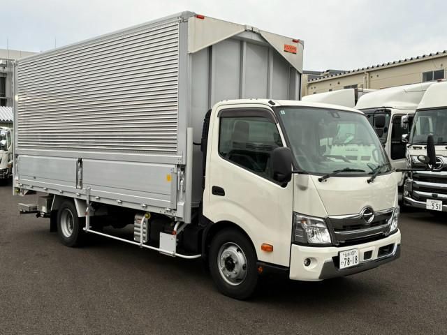Hino DUTRO 2025-02 8732869-2