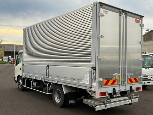 Hino DUTRO 2025-02 8732869-5