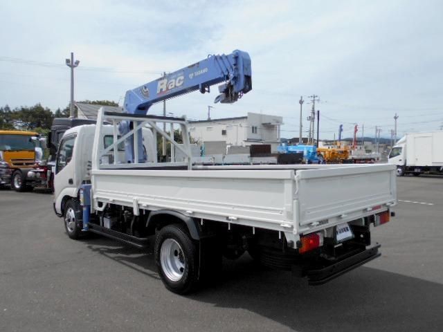 Hino DUTRO 2004-05 8770658-4