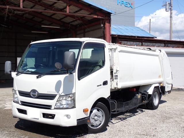 Hino DUTRO 2015-08 8770647-1