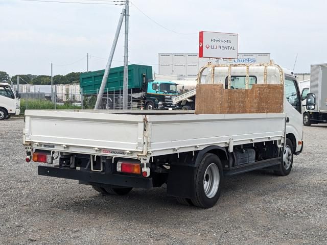 Hino DUTRO 2019-08 8770653-3