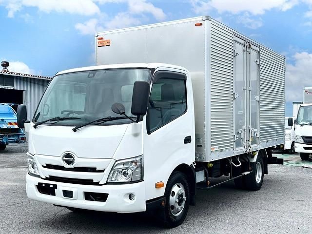 Hino DUTRO 2020-05 8770649-0