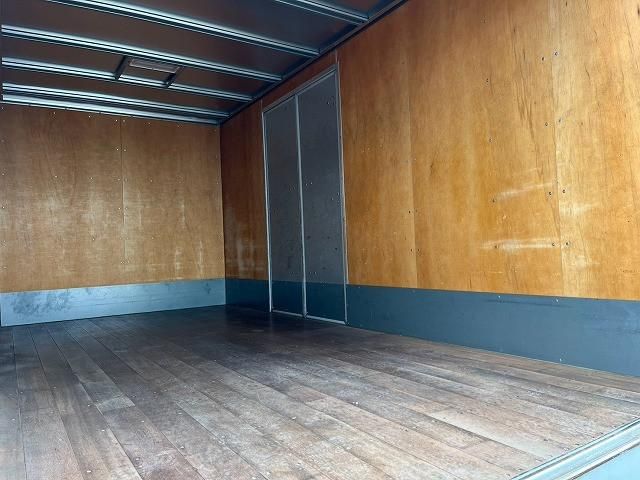 Hino DUTRO 2020-05 8770649-15