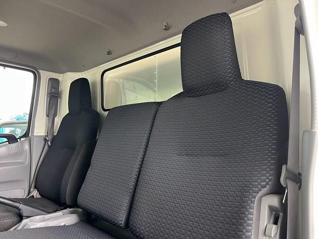 Hino DUTRO 2020-05 8770649-25