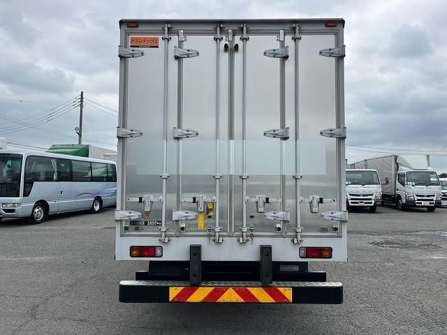 Hino DUTRO 2020-05 8770649-6
