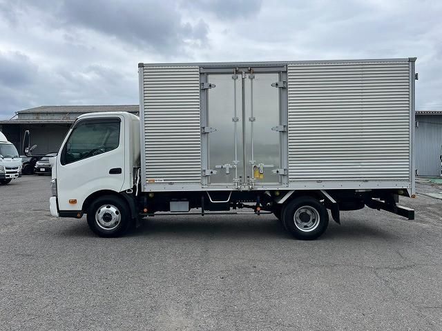 Hino DUTRO 2020-05 8770649-8