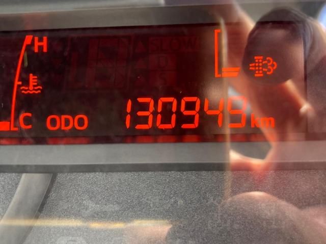 Hino DUTRO 2016-04 8770661-18