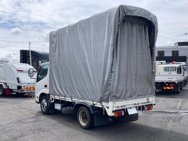 Hino DUTRO 2016-04 8770661-3