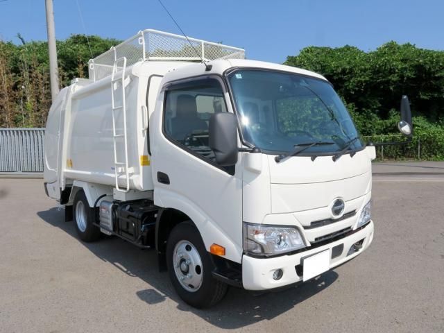 Hino DUTRO 2026-02 8770631-0