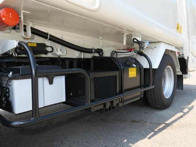Hino DUTRO 2026-02 8770631-15