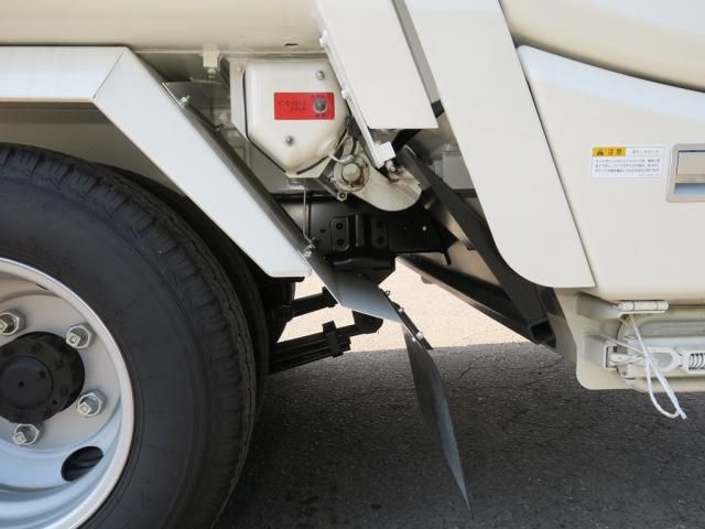 Hino DUTRO 2026-02 8770631-17