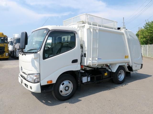 Hino DUTRO 2026-02 8770631-1