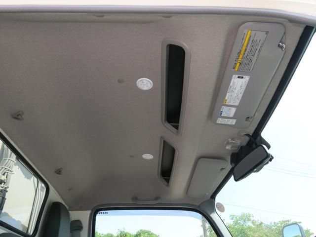 Hino DUTRO 2026-02 8770631-22